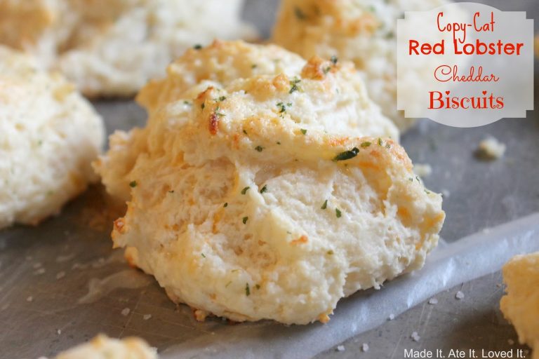 Copy-Cat Red Lobster Cheddar Biscuits