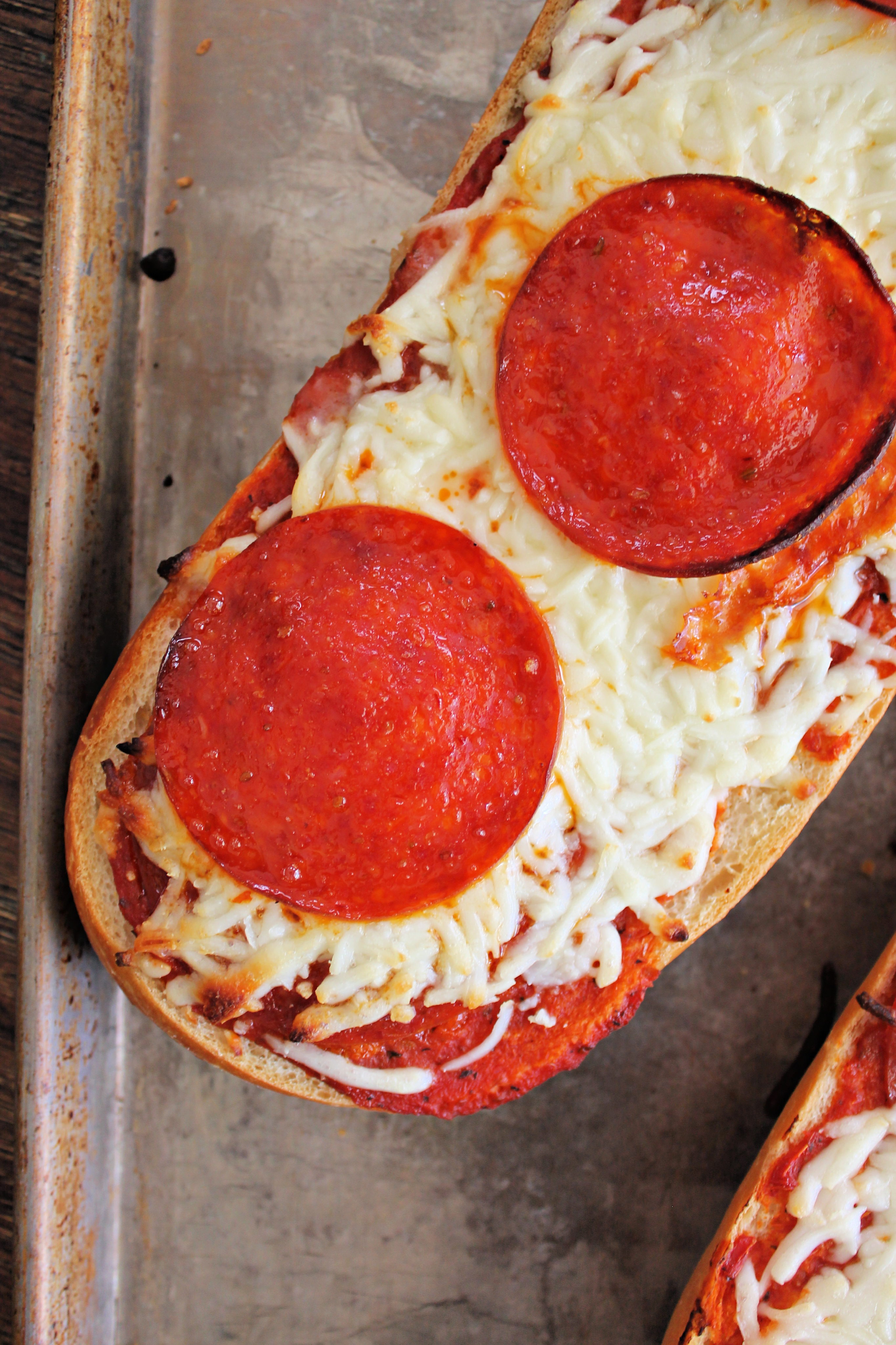 pepperoni pizza boats