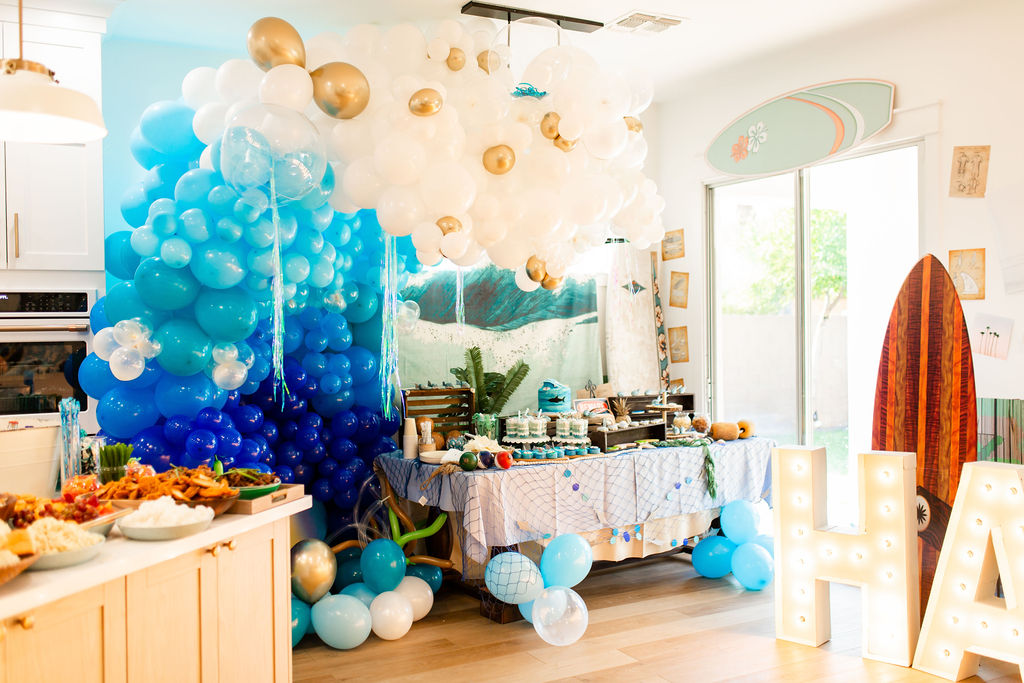 Sea inspired table setting and ideas for your beach themed party