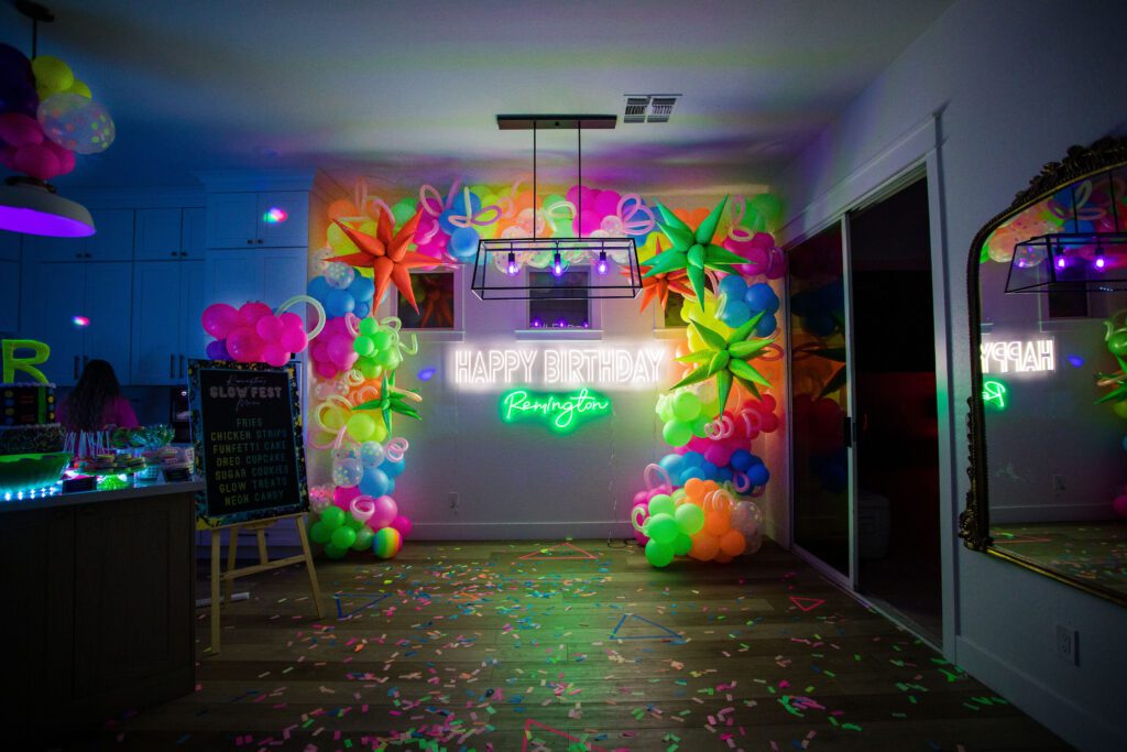 15 Glow in the Dark Party ideas  glow party, neon party, glow in the dark