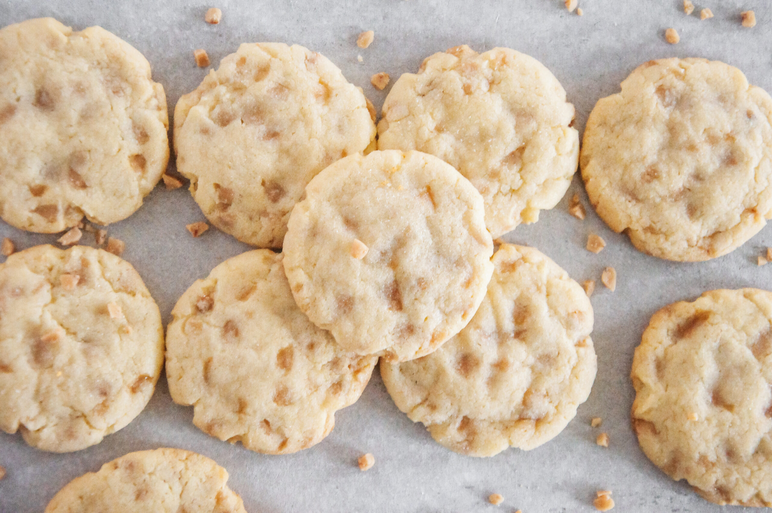 Chewy Toffee Cookies 