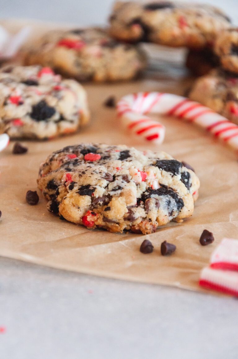 Peppermint Oreo Chocolate Chip Cookies